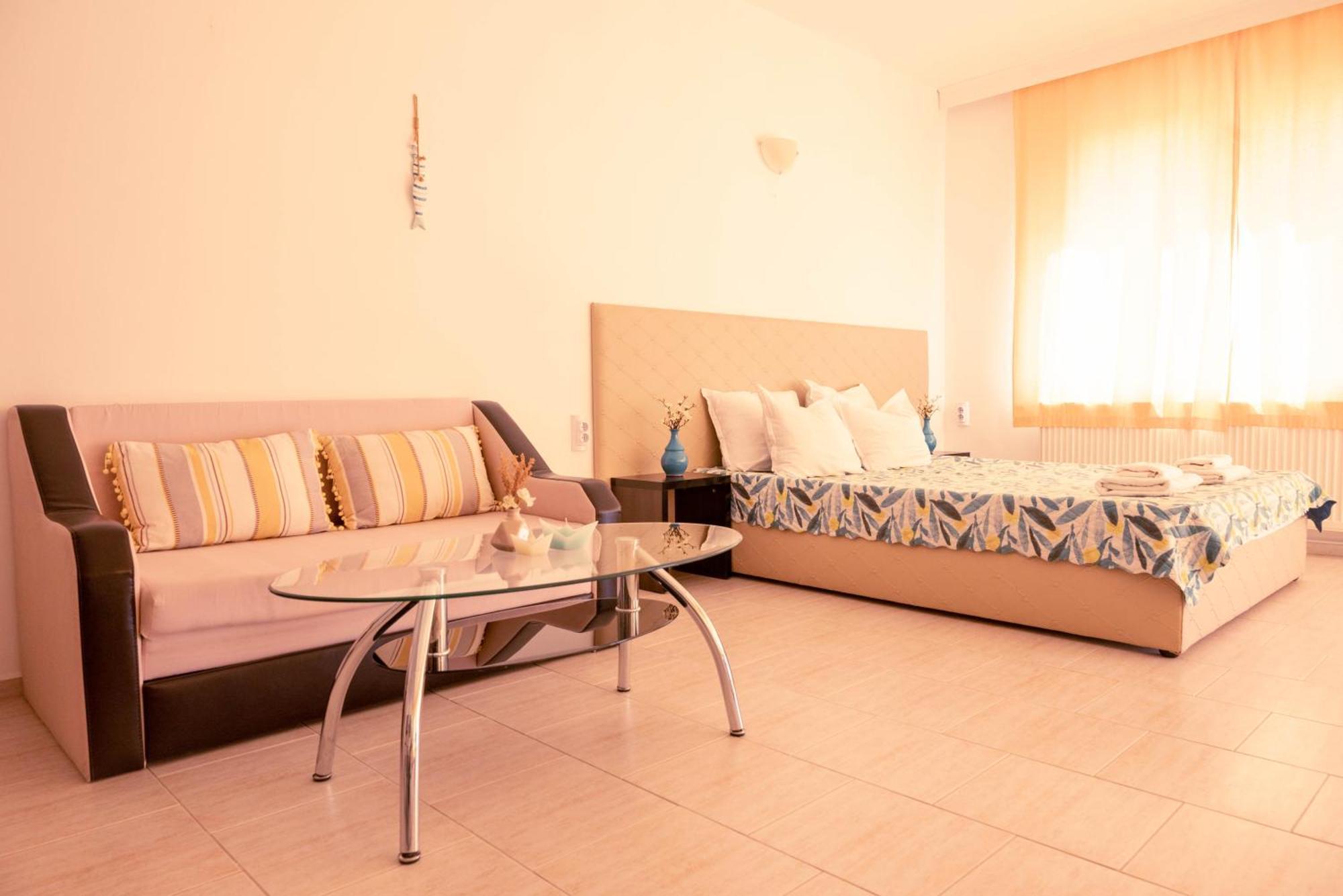 Family Hotel Perla 金沙 外观 照片
