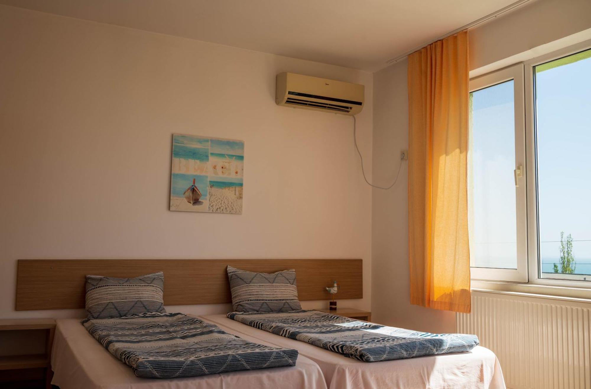 Family Hotel Perla 金沙 外观 照片