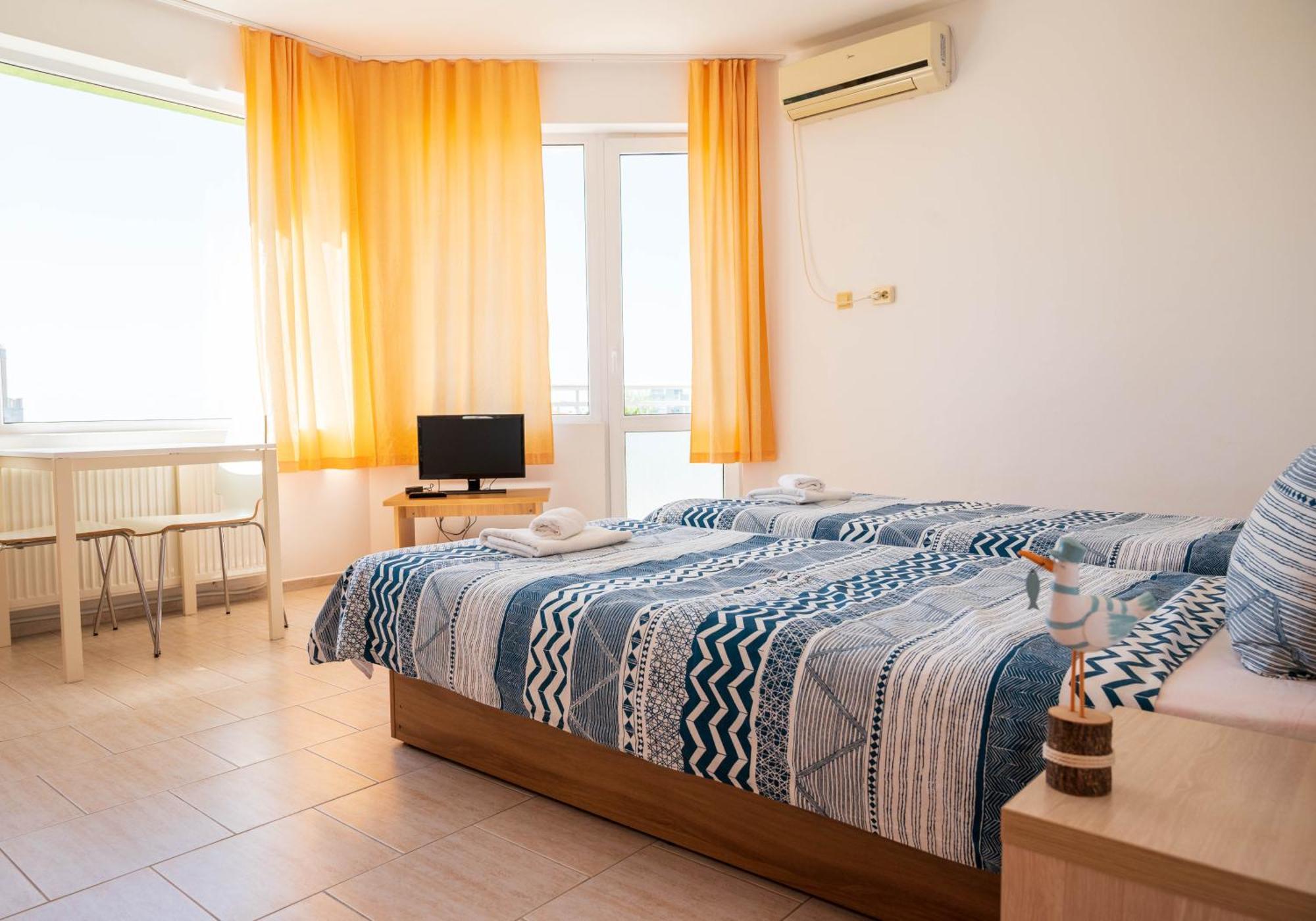 Family Hotel Perla 金沙 外观 照片