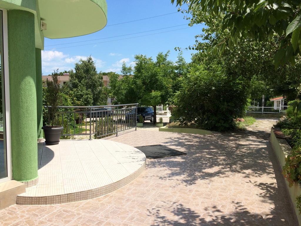 Family Hotel Perla 金沙 外观 照片