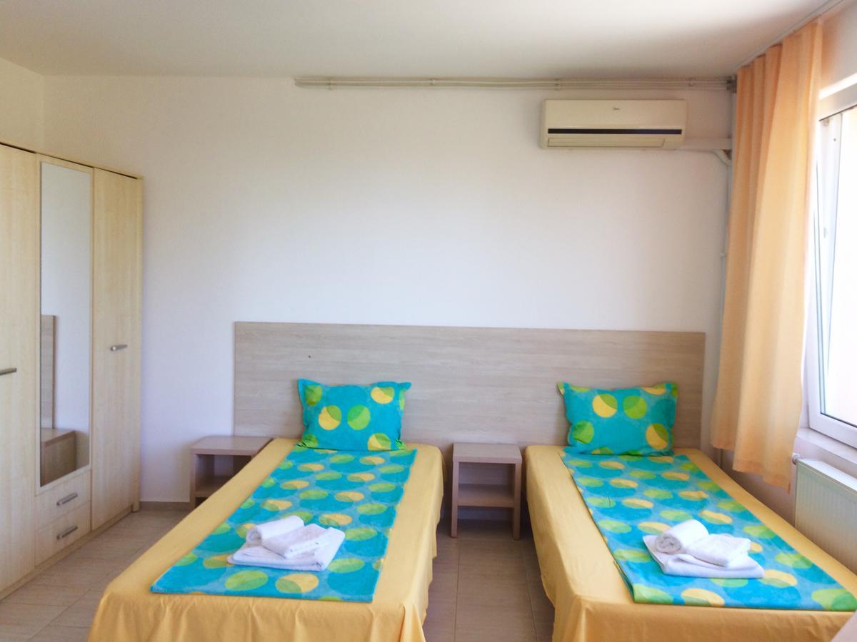 Family Hotel Perla 金沙 外观 照片